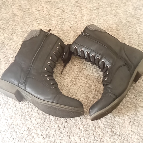 143 Girl Jala Boots - Picture 4 of 9